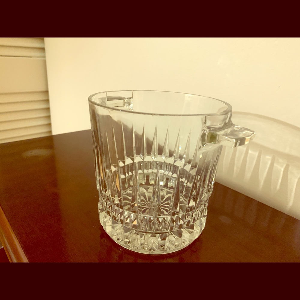 Glass ice bucket